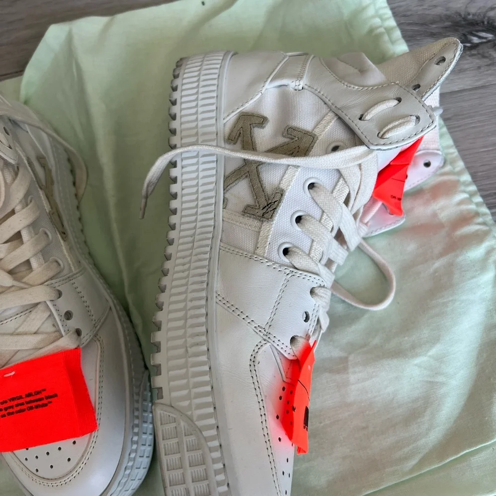 Authentic off white high top sneakers - Picture 7 of 8